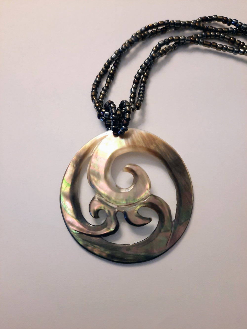 Vintage Handcrafted Iridescent Shell Koru Swirl Pendant Beaded Necklace